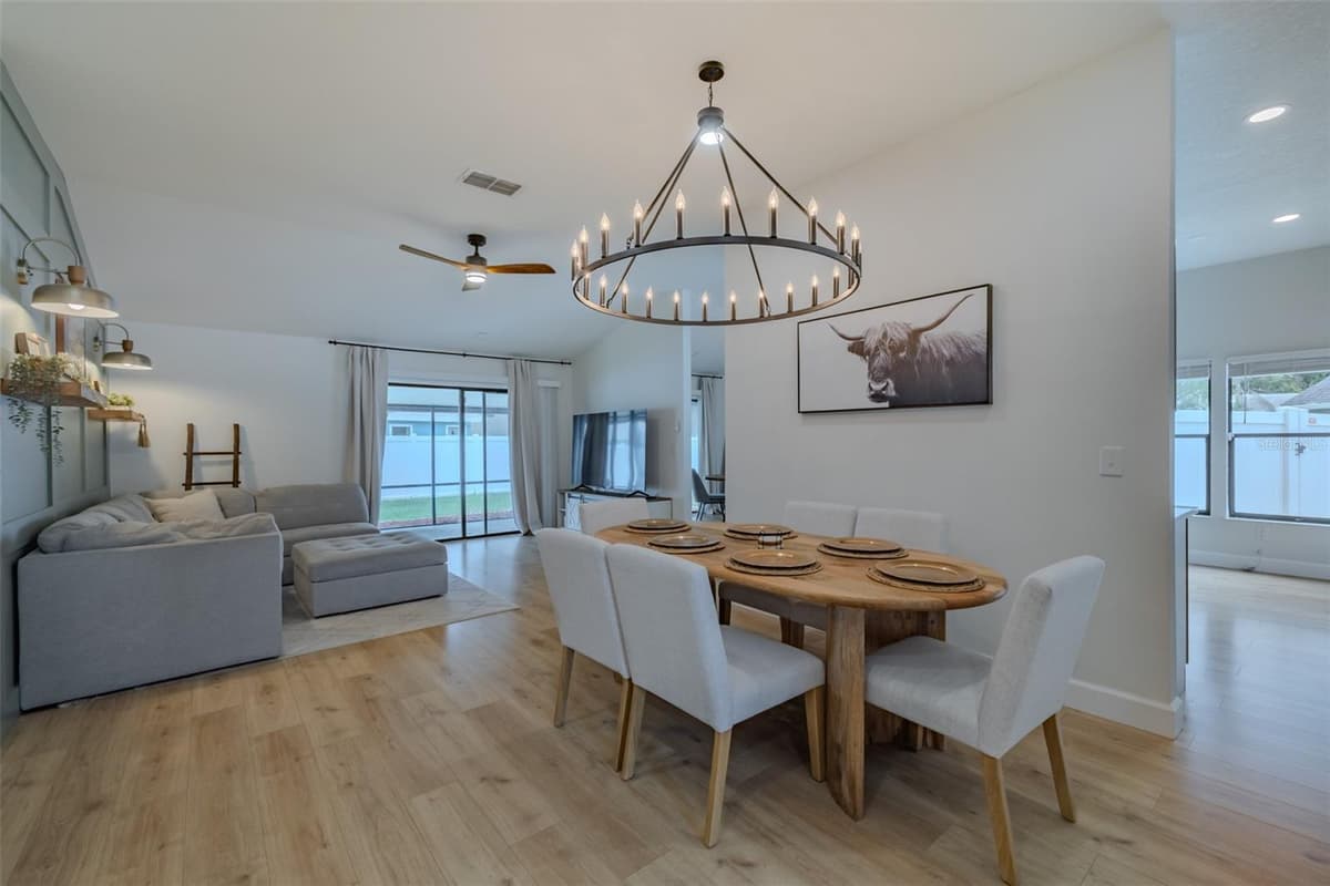 304 SCARLET OAK COURT — photo 14 of 42