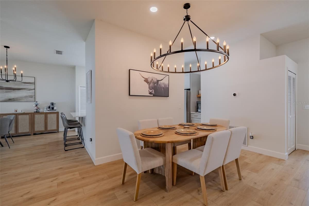 304 SCARLET OAK COURT — photo 19 of 42