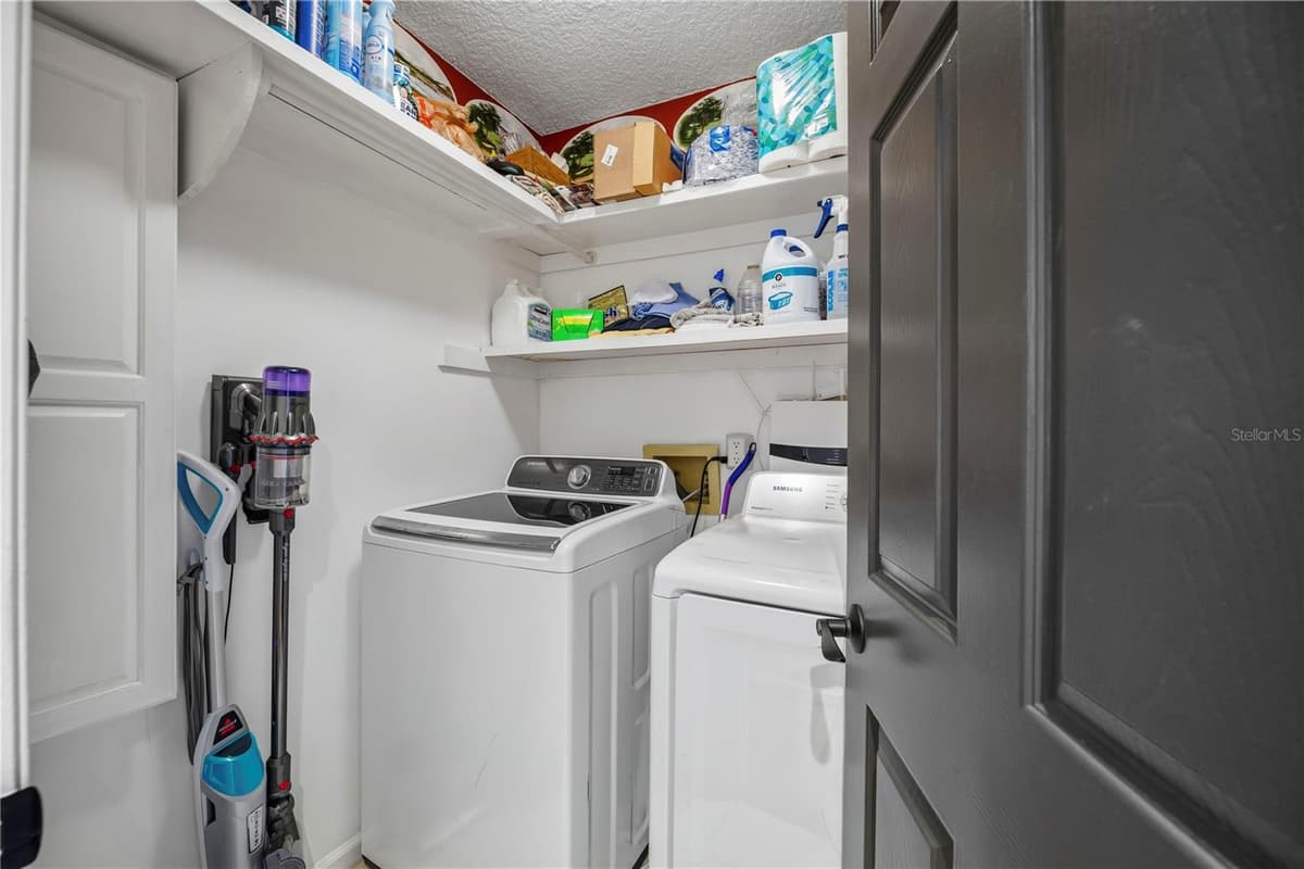 3729 CONSTANCIA DRIVE — photo 38 of 77