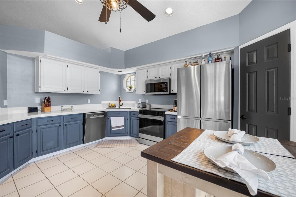 3729 CONSTANCIA DRIVE — photo 26 of 77