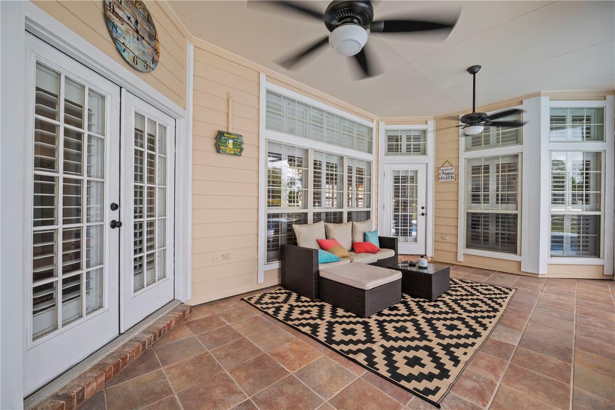 3729 CONSTANCIA DRIVE — photo 40 of 77
