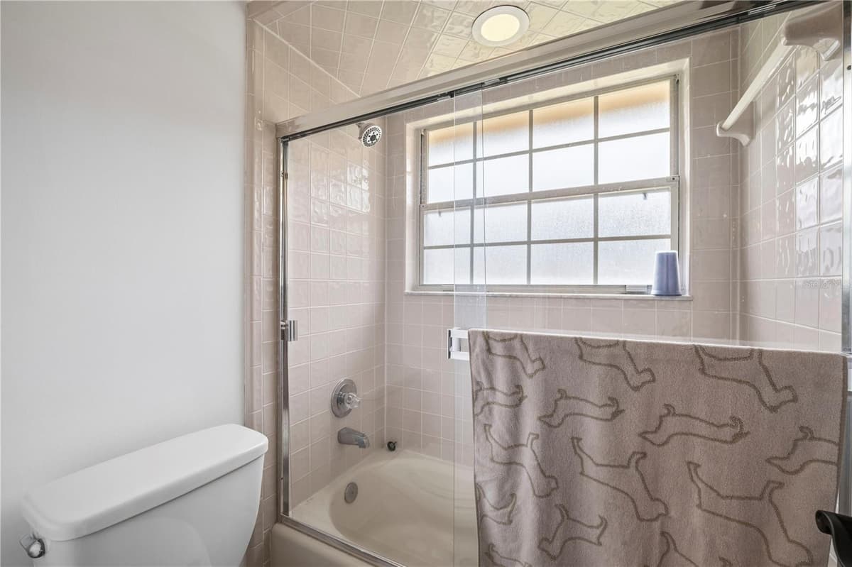 3729 CONSTANCIA DRIVE — photo 35 of 77