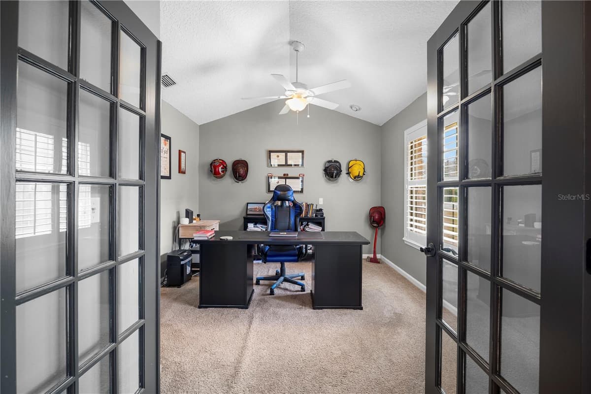 3729 CONSTANCIA DRIVE — photo 16 of 77