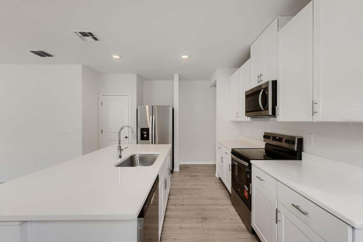 7436 MIA VINE DRIVE — photo 13 of 31