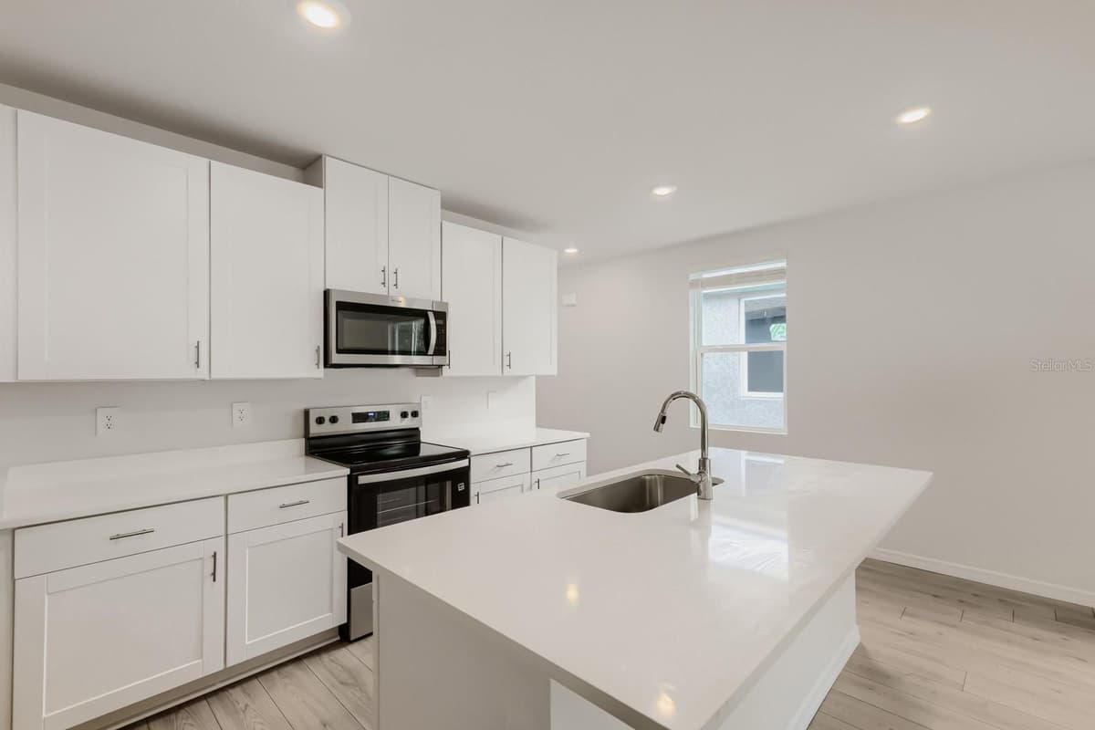 7436 MIA VINE DRIVE — photo 10 of 31