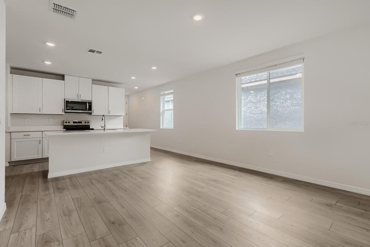 7436 MIA VINE DRIVE — photo 6 of 31