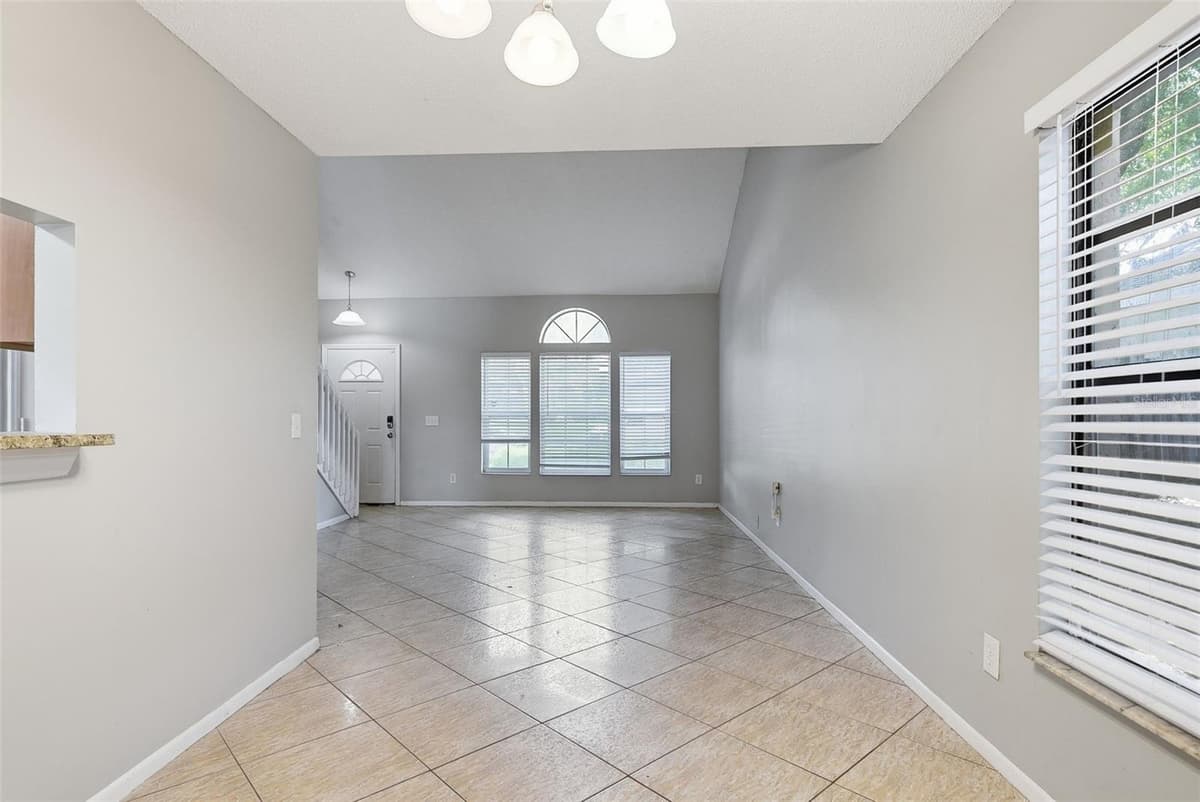 5734 GRAND CANYON DRIVE — photo 11 of 38