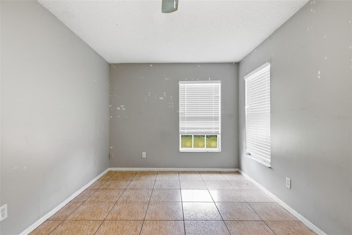 5734 GRAND CANYON DRIVE — photo 18 of 38