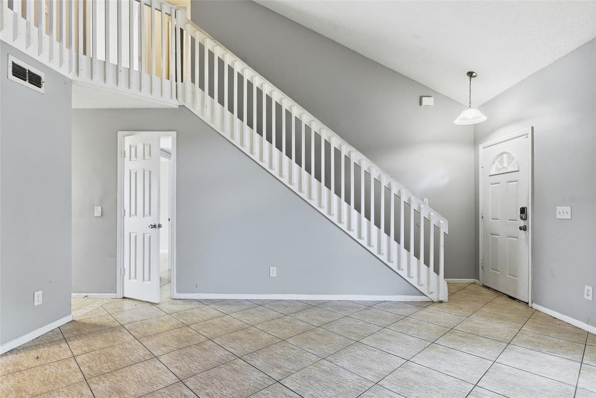5734 GRAND CANYON DRIVE — photo 9 of 38