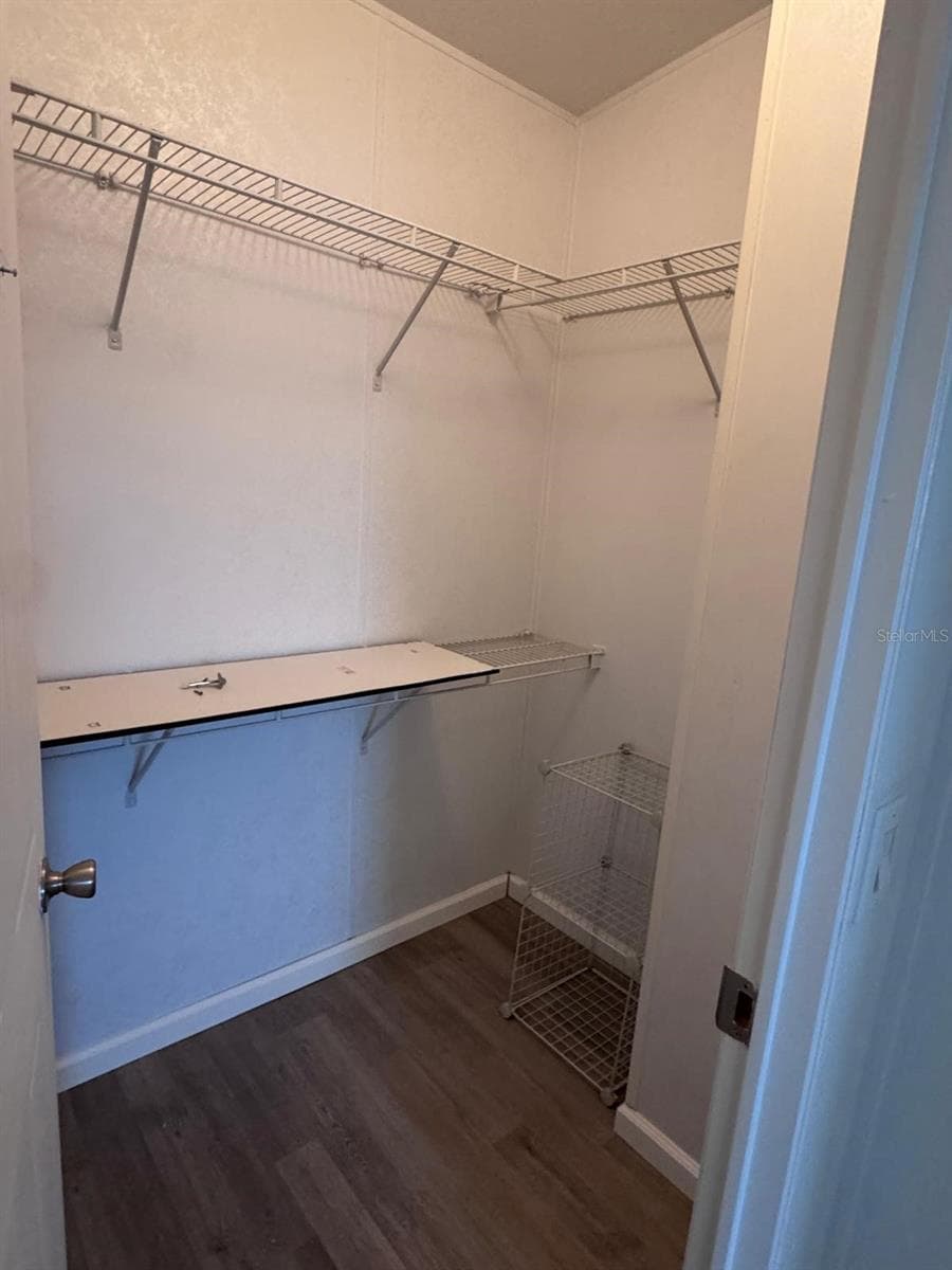 406 WINDMILL BLVD — photo 13 of 18