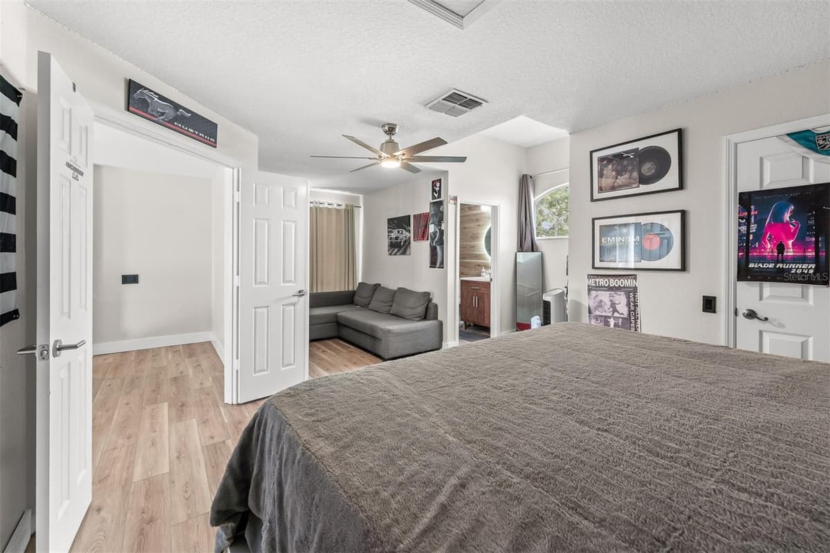718 LITTLE HAMPTON LANE — photo 38 of 60