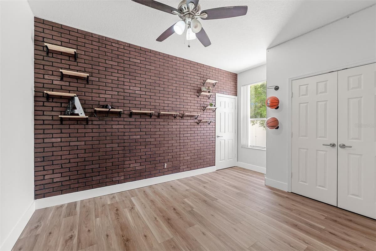 718 LITTLE HAMPTON LANE — photo 30 of 60