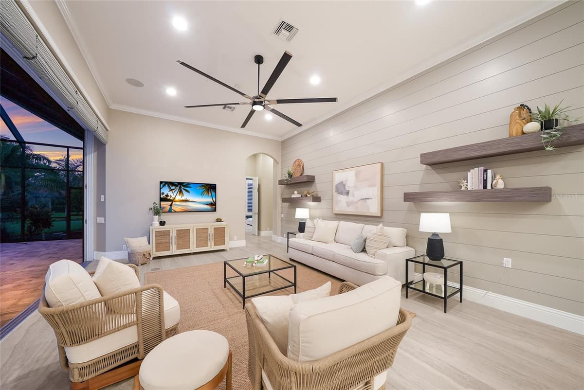 8122 LONE TREE GLEN — photo 14 of 53