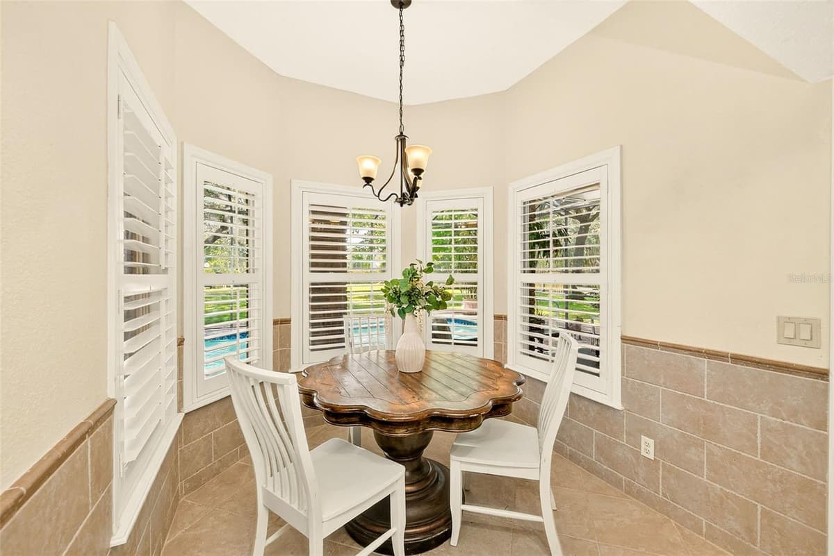 807 CENTERBROOK DRIVE — photo 18 of 97