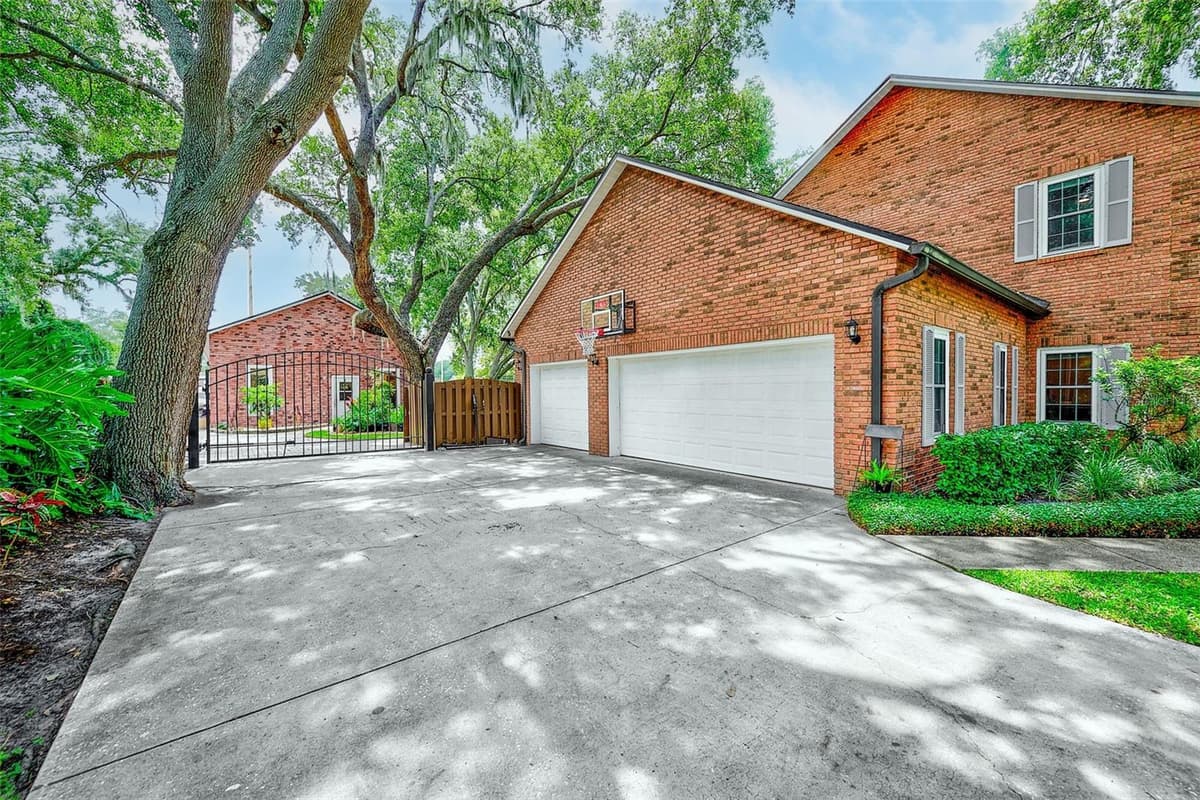 807 CENTERBROOK DRIVE — photo 91 of 97