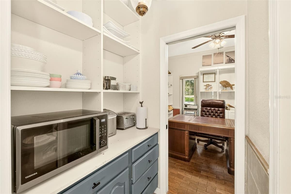 807 CENTERBROOK DRIVE — photo 19 of 97
