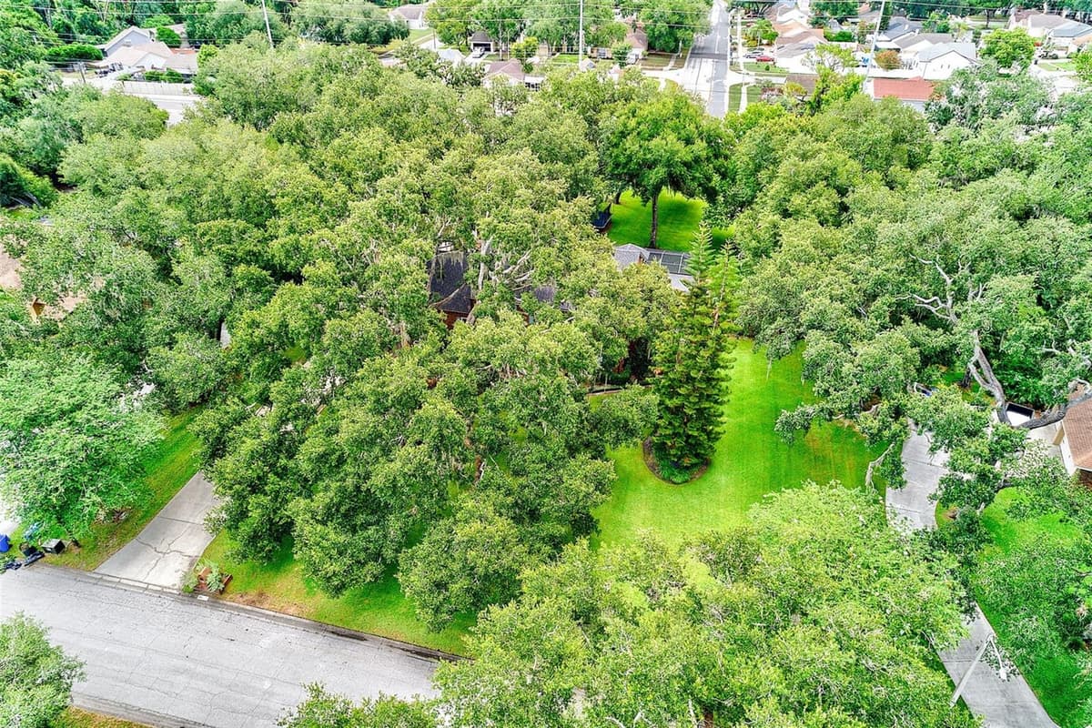 807 CENTERBROOK DRIVE — photo 93 of 97