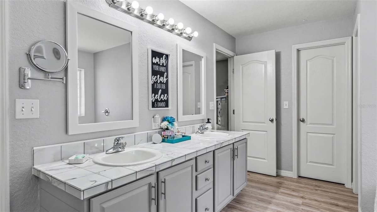 2855 BLACKWATER OAKS DRIVE — photo 23 of 58