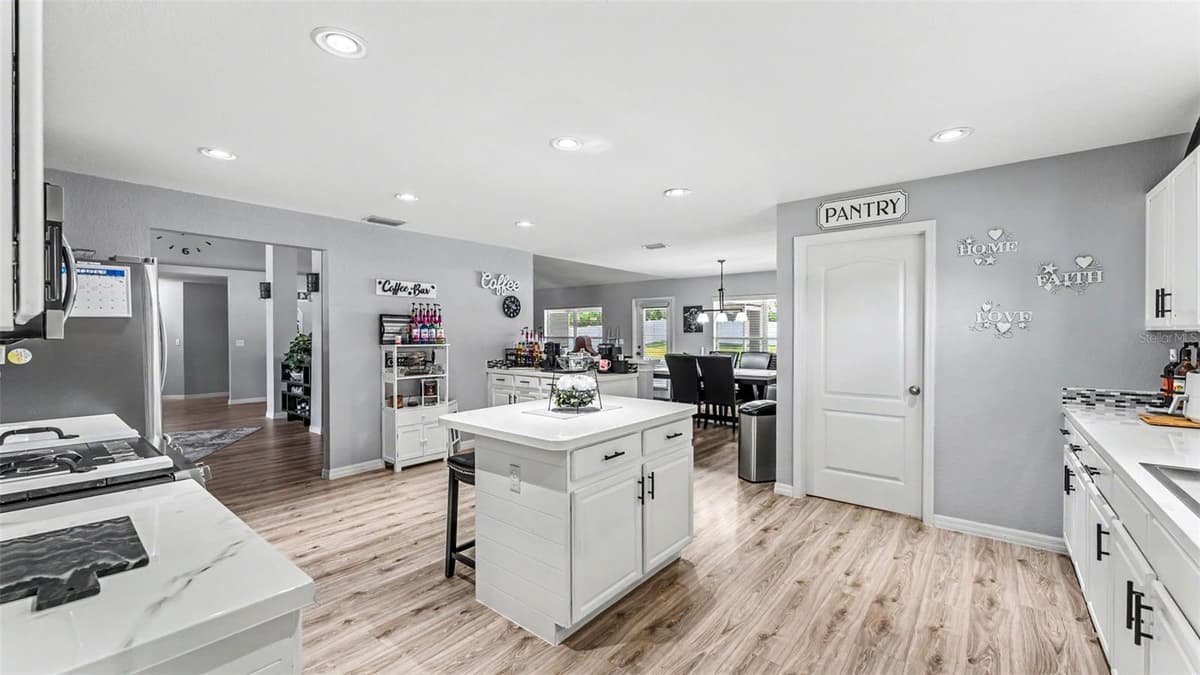2855 BLACKWATER OAKS DRIVE — photo 12 of 58