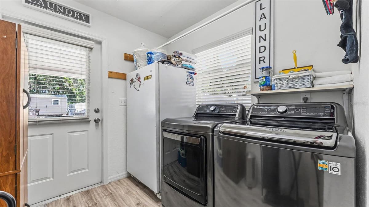 2855 BLACKWATER OAKS DRIVE — photo 38 of 58