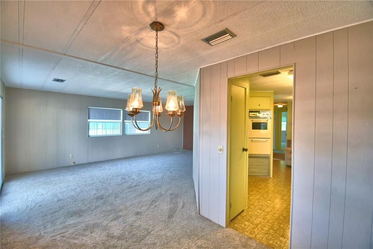 4027 ROLLING OAKS DRIVE — photo 20 of 64
