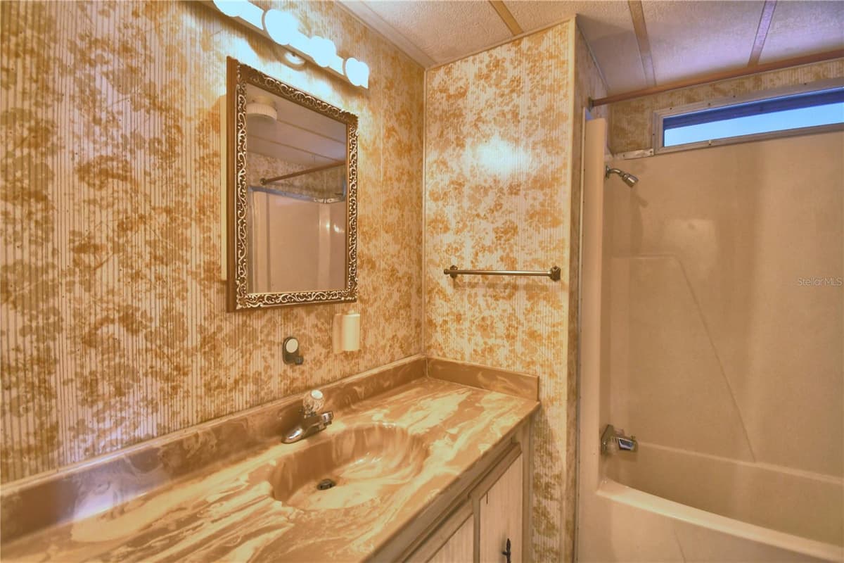 4027 ROLLING OAKS DRIVE — photo 26 of 64