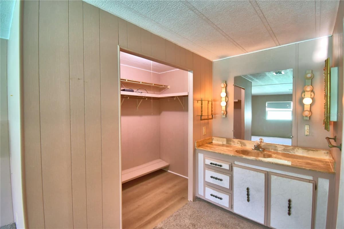 4027 ROLLING OAKS DRIVE — photo 39 of 64