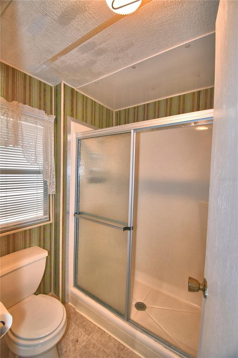 4027 ROLLING OAKS DRIVE — photo 40 of 64