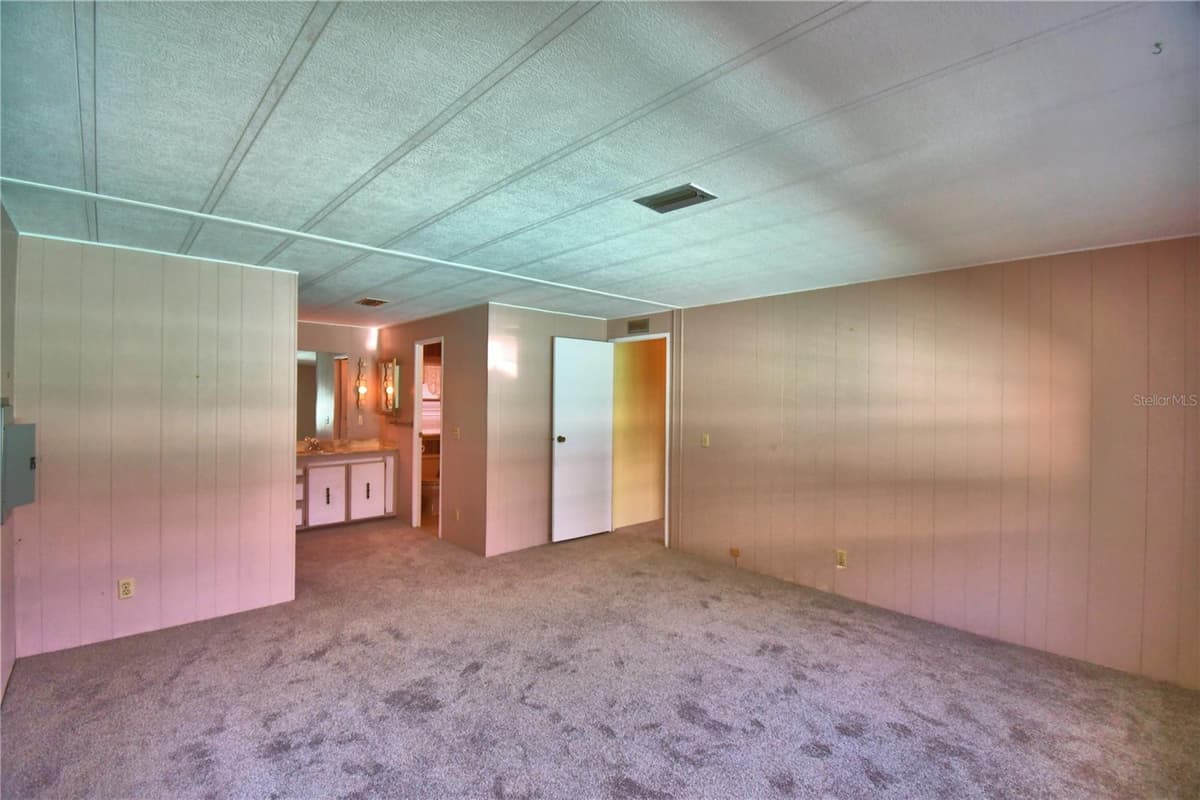 4027 ROLLING OAKS DRIVE — photo 36 of 64