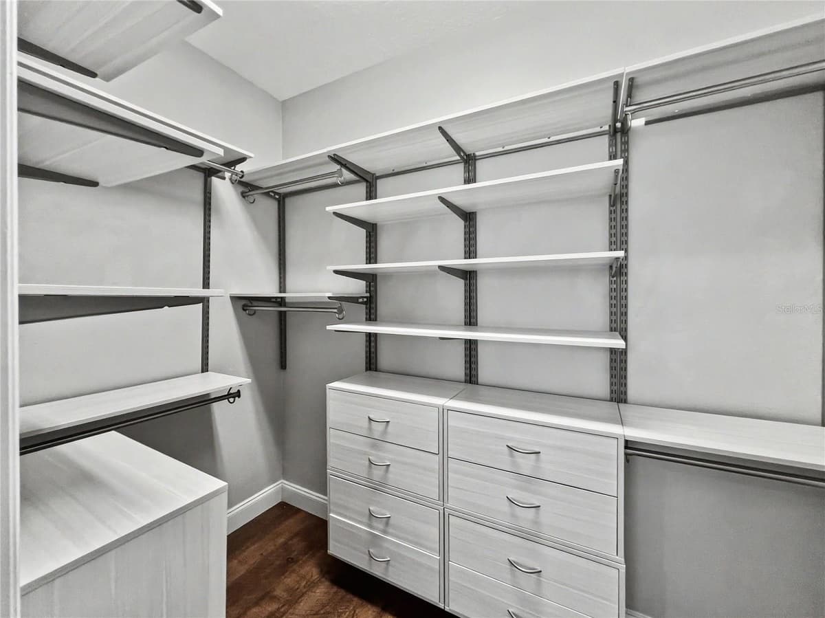 1006 SANDLACE COURT — photo 35 of 53