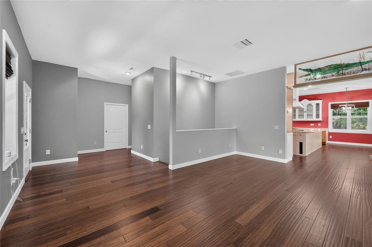 28211 MAGNON DRIVE — photo 16 of 91