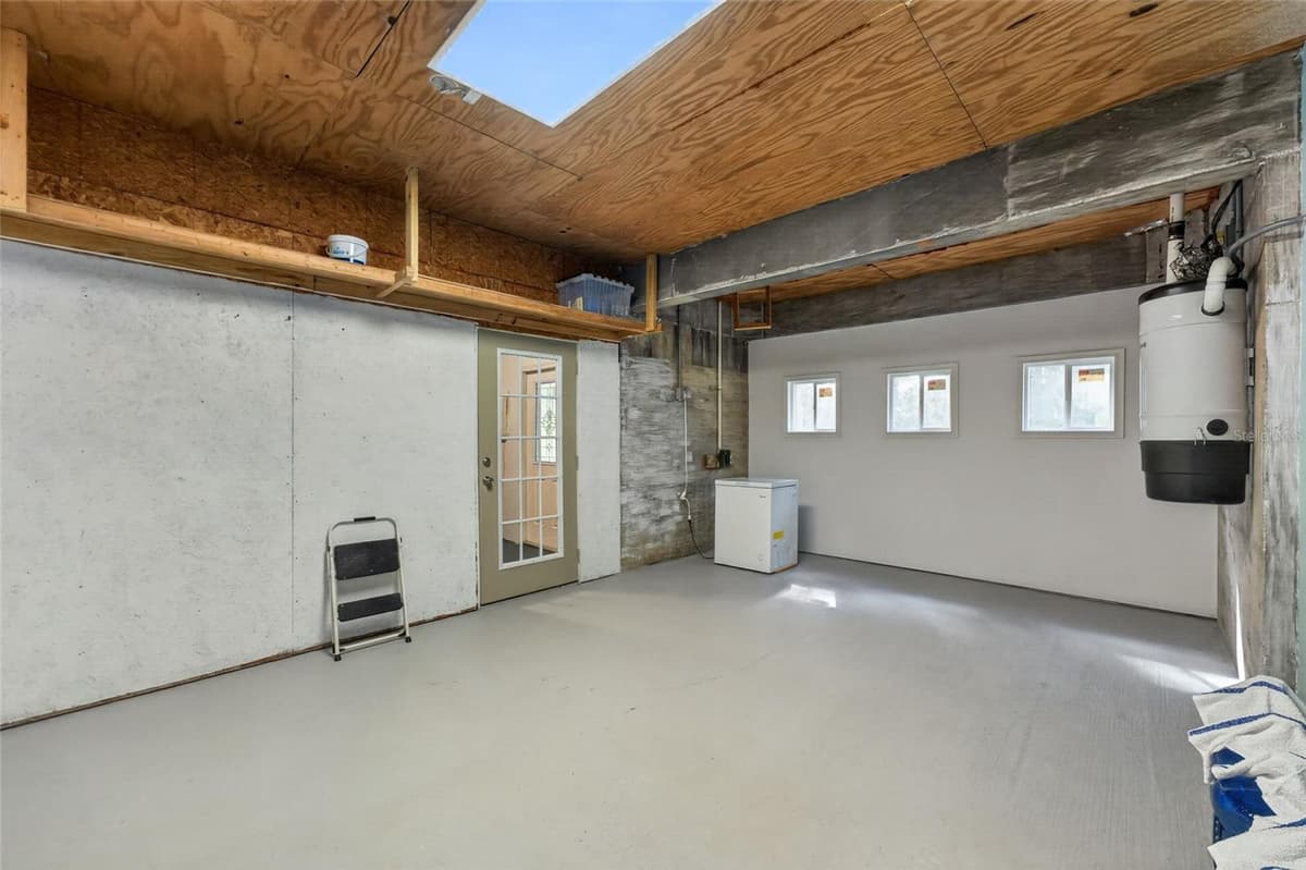 28211 MAGNON DRIVE — photo 39 of 91
