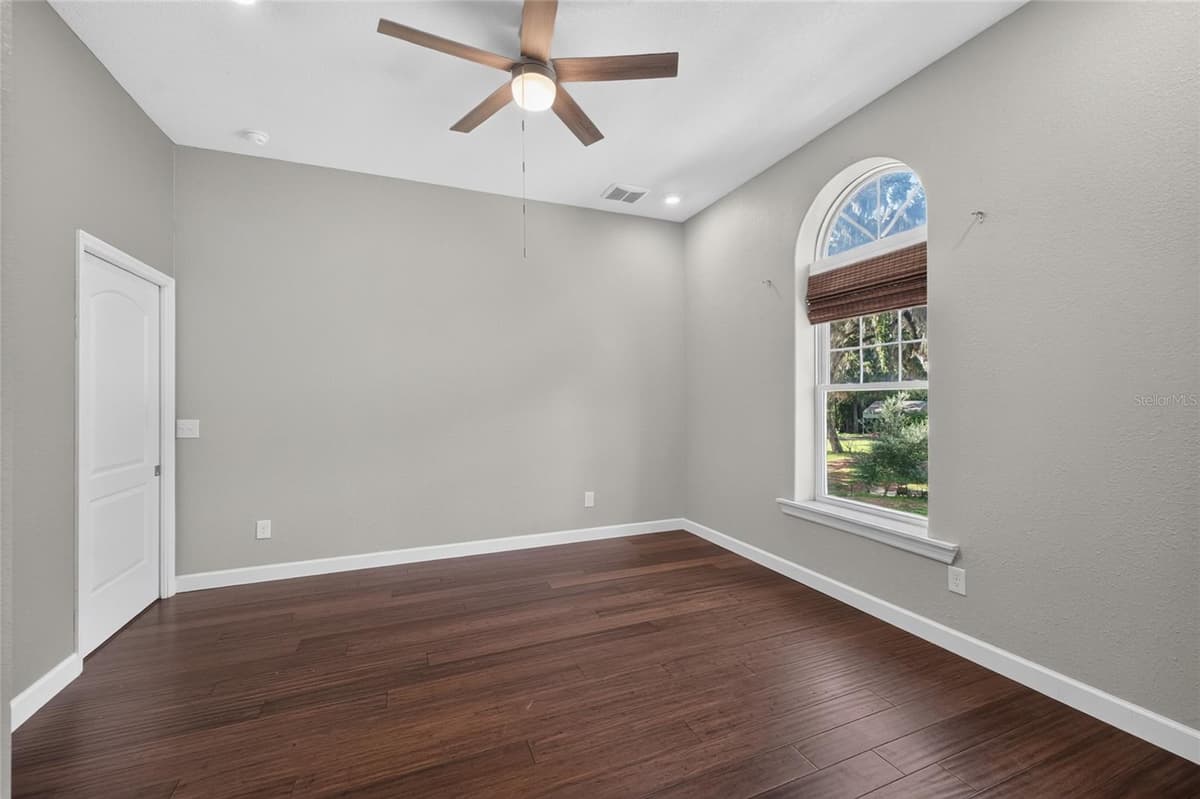 28211 MAGNON DRIVE — photo 37 of 91