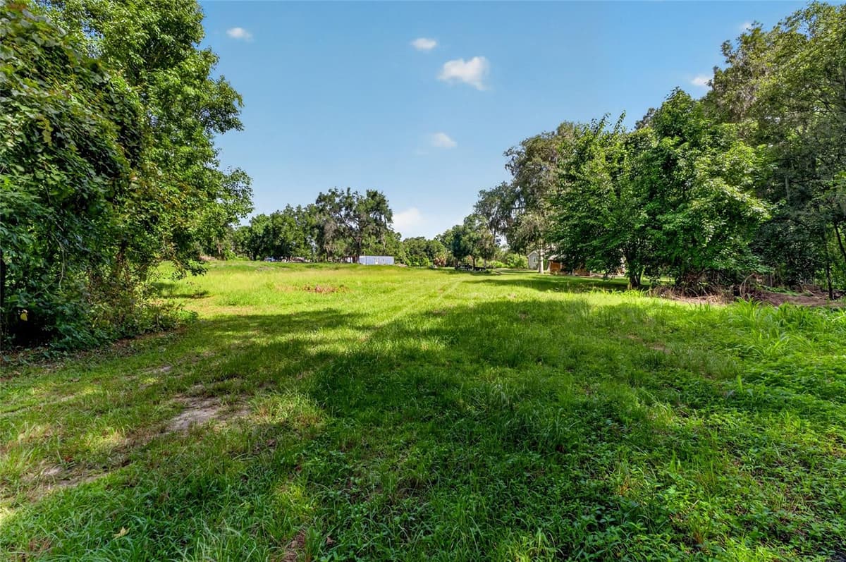 28211 MAGNON DRIVE — photo 10 of 91