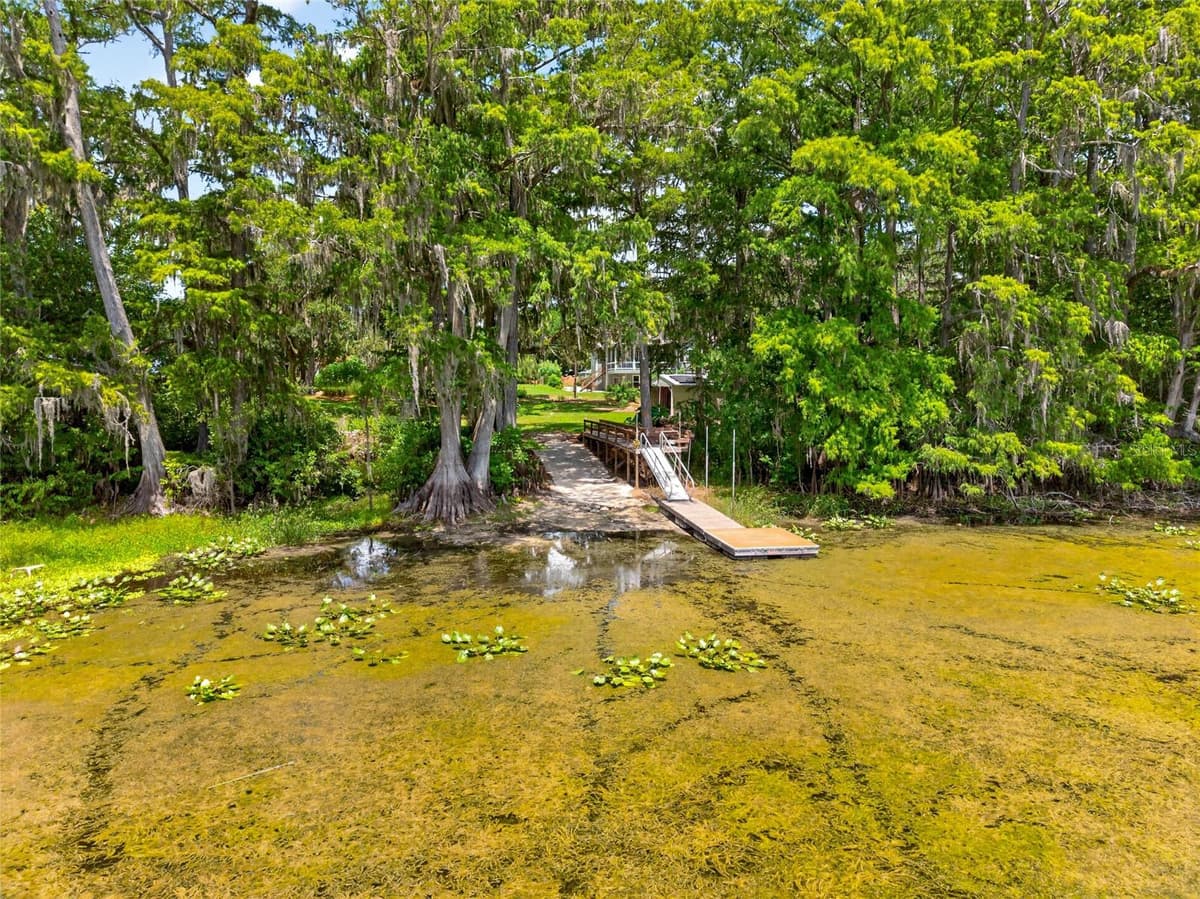 28211 MAGNON DRIVE — photo 11 of 91