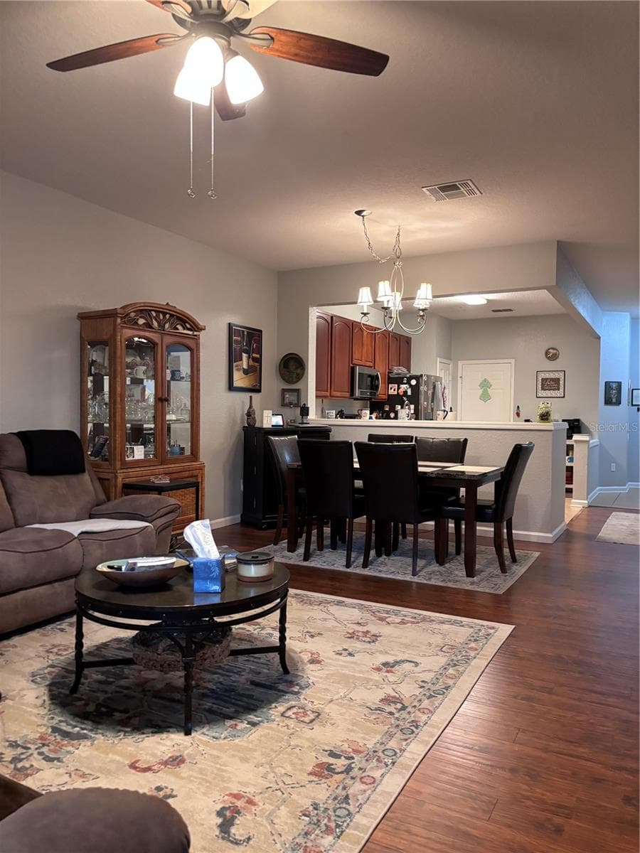 1121 LOYOLA COURT — photo 7 of 25
