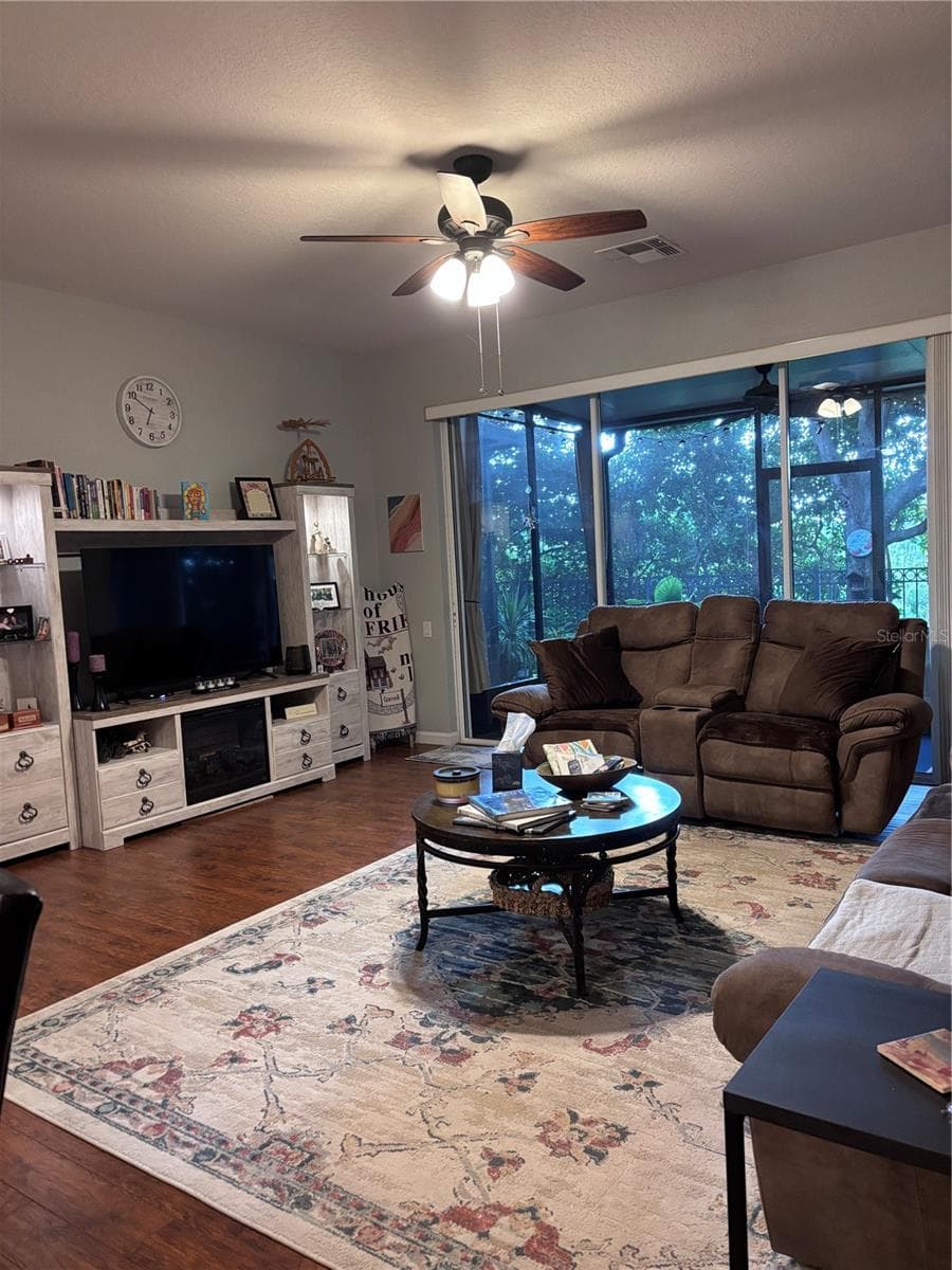 1121 LOYOLA COURT — photo 22 of 25