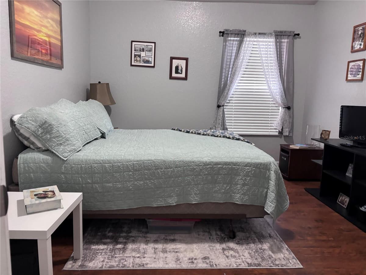 1121 LOYOLA COURT — photo 14 of 25