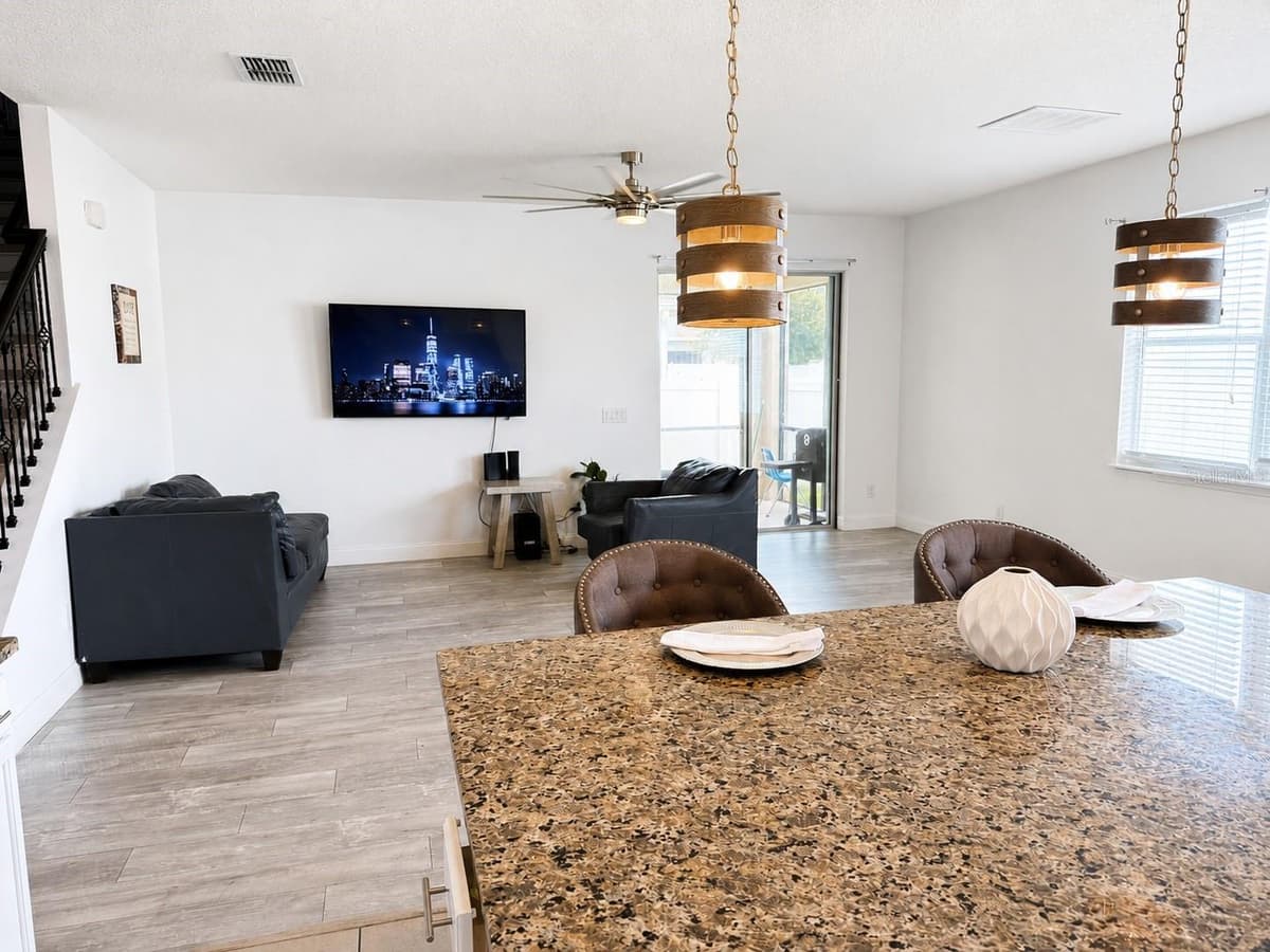 3447 GRETCHEN DRIVE — photo 11 of 59