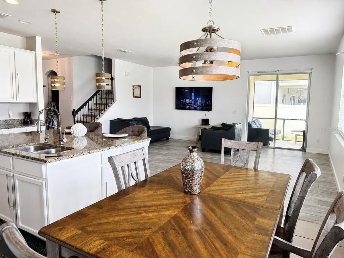3447 GRETCHEN DRIVE — photo 10 of 59