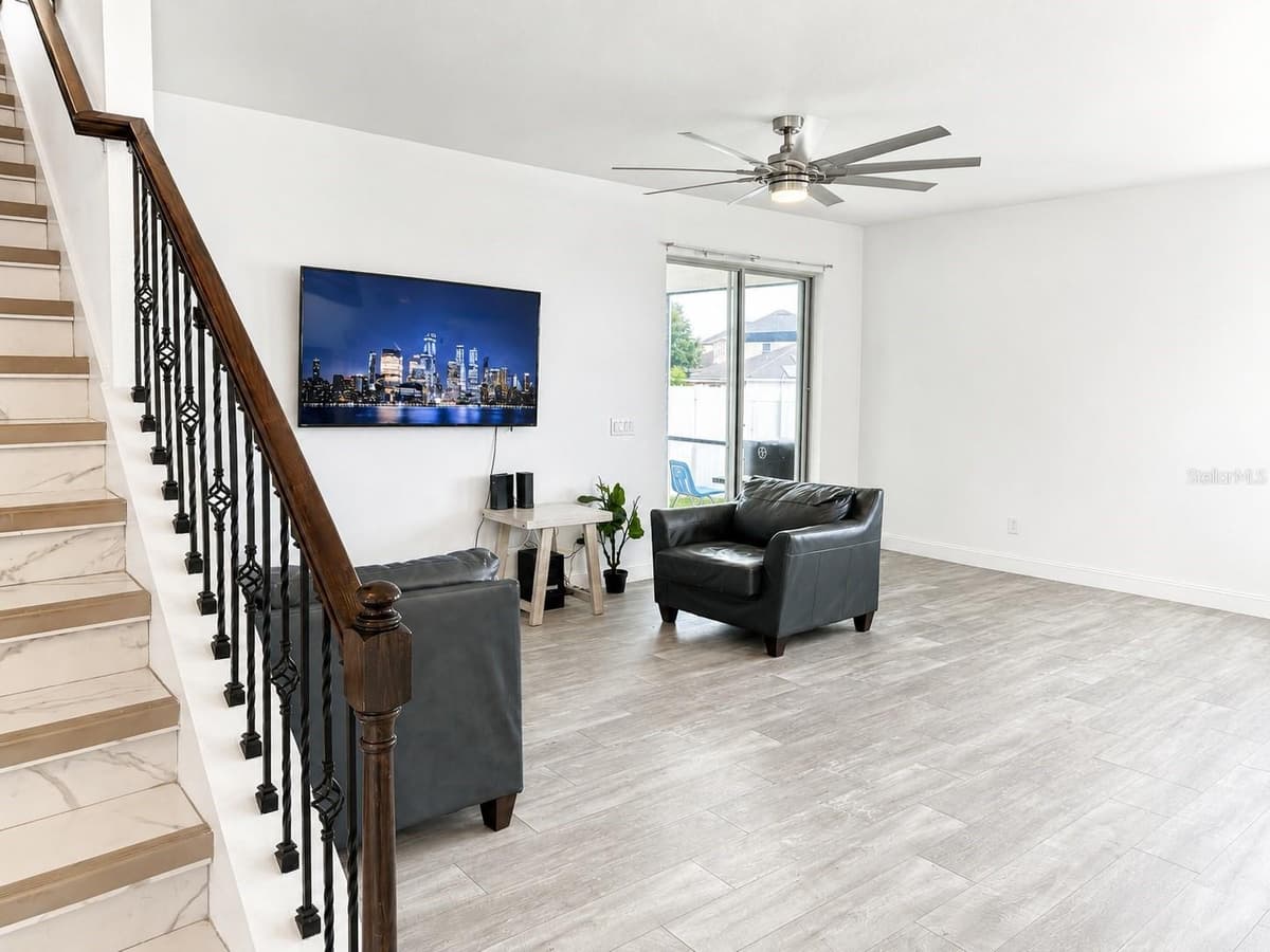 3447 GRETCHEN DRIVE — photo 14 of 59