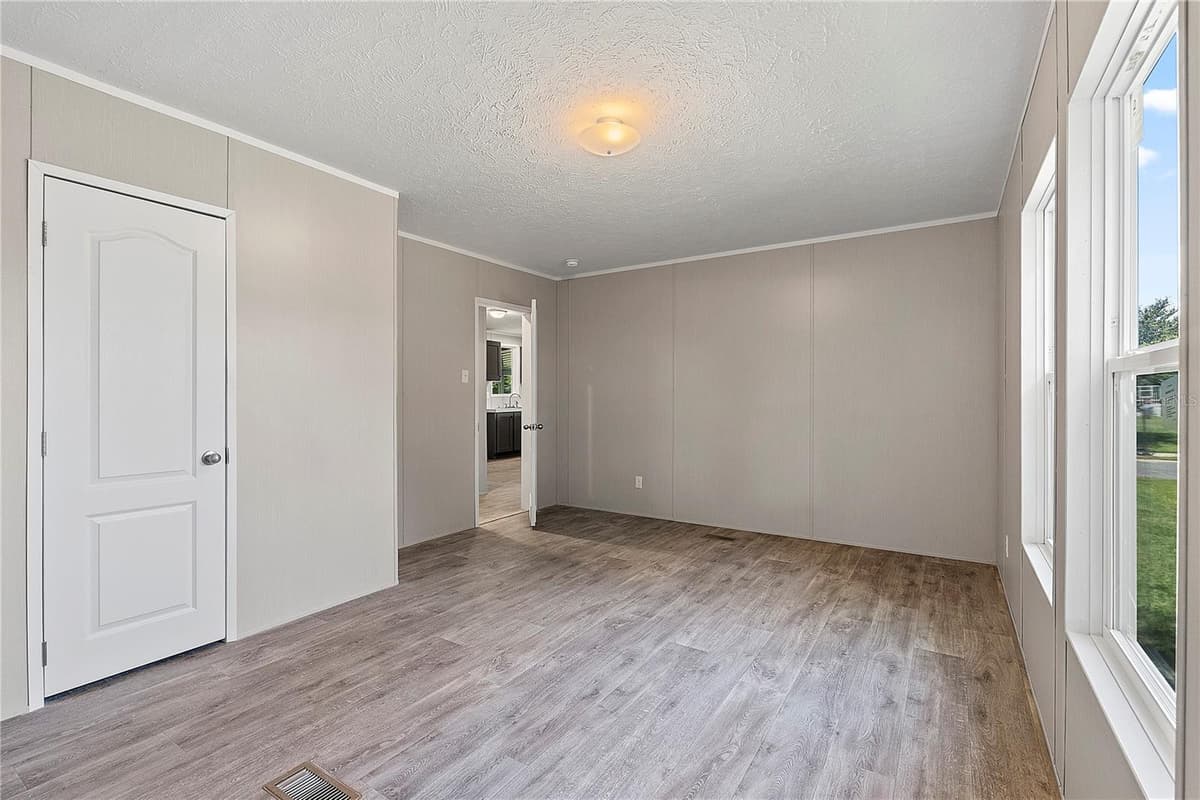 25124 HUCKLEBERRY WAY — photo 15 of 31