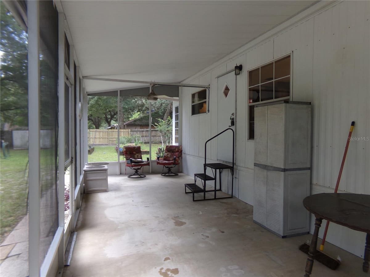 12199 44TH DRIVE — photo 10 of 54