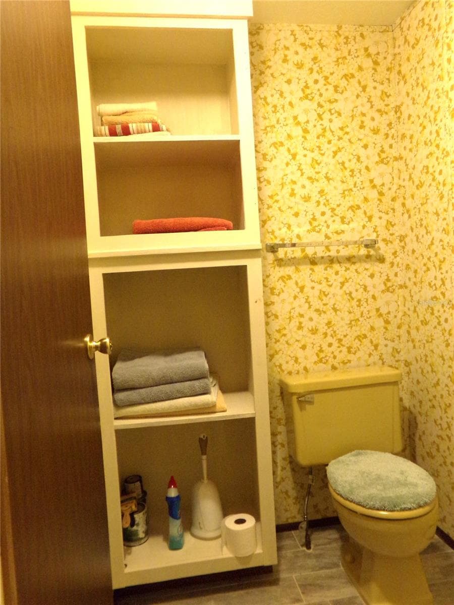 12199 44TH DRIVE — photo 36 of 54
