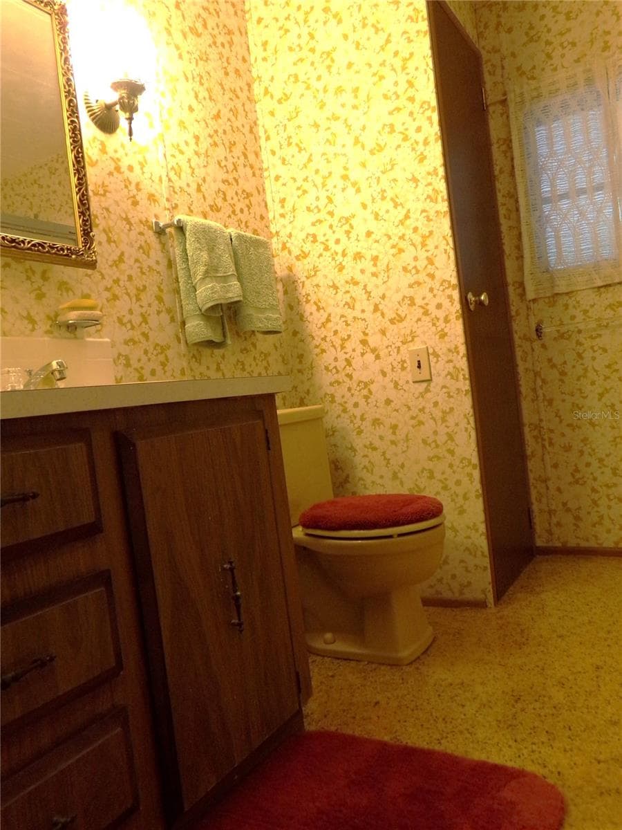 12199 44TH DRIVE — photo 41 of 54