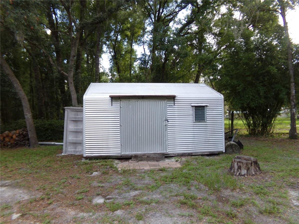 12199 44TH DRIVE — photo 17 of 54