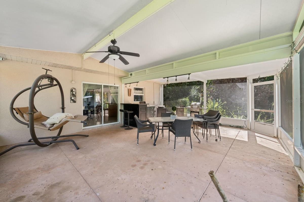 7651 LAKE ANDREA CIRCLE — photo 45 of 76