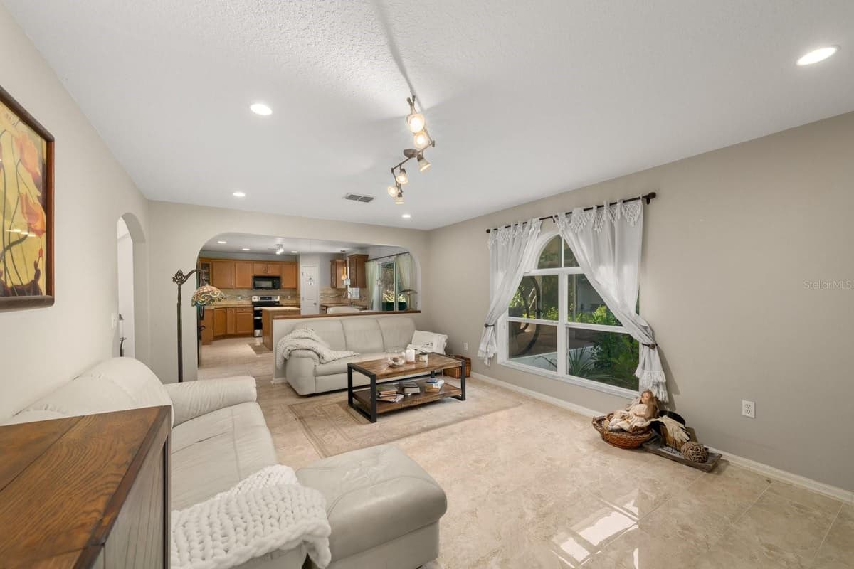 7651 LAKE ANDREA CIRCLE — photo 7 of 76