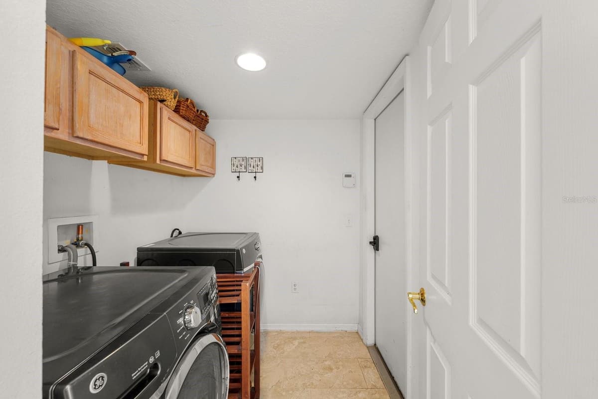 7651 LAKE ANDREA CIRCLE — photo 42 of 76