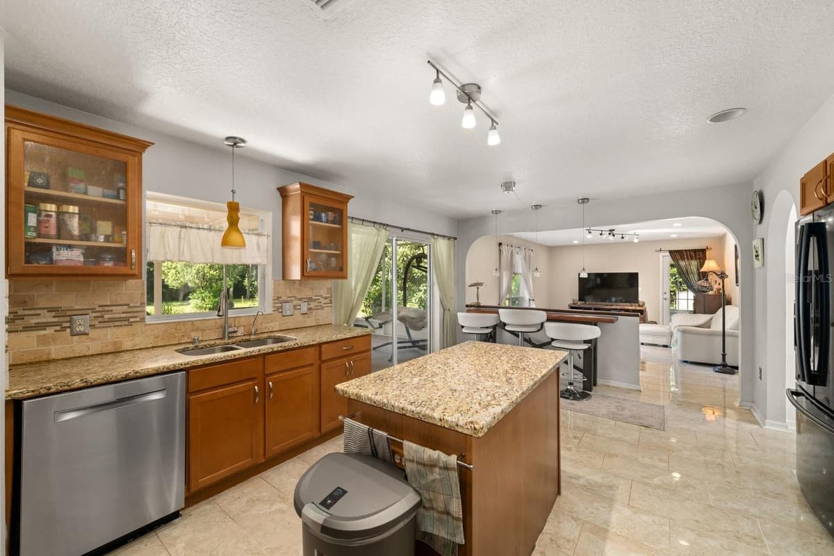 7651 LAKE ANDREA CIRCLE — photo 14 of 76